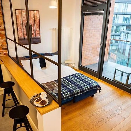 Chic Apartment In Historic Koneser Area วอร์ซอ ภายนอก รูปภาพ
