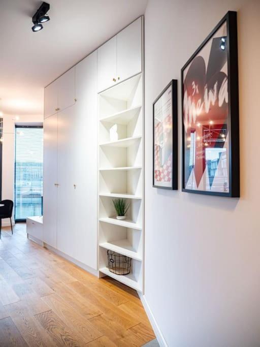 Chic Apartment In Historic Koneser Area วอร์ซอ ภายนอก รูปภาพ