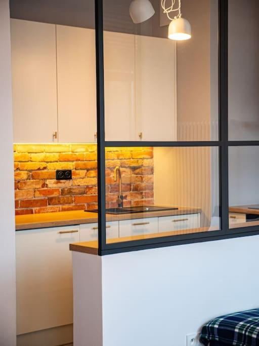 Chic Apartment In Historic Koneser Area วอร์ซอ ภายนอก รูปภาพ