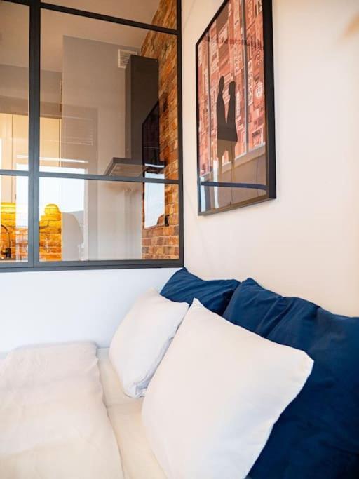 Chic Apartment In Historic Koneser Area วอร์ซอ ภายนอก รูปภาพ